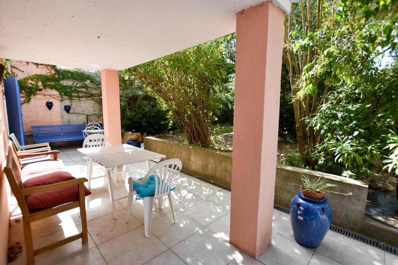 Moulin Rose, Parking - Jardin Apartment Arles Exterior photo