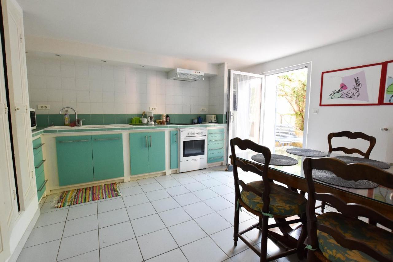 Moulin Rose, Parking - Jardin Apartment Arles Exterior photo