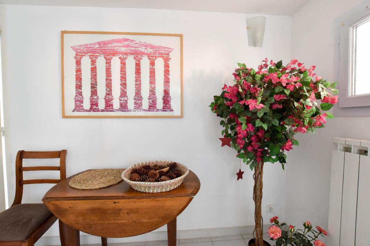 Moulin Rose, Parking - Jardin Apartment Arles Exterior photo